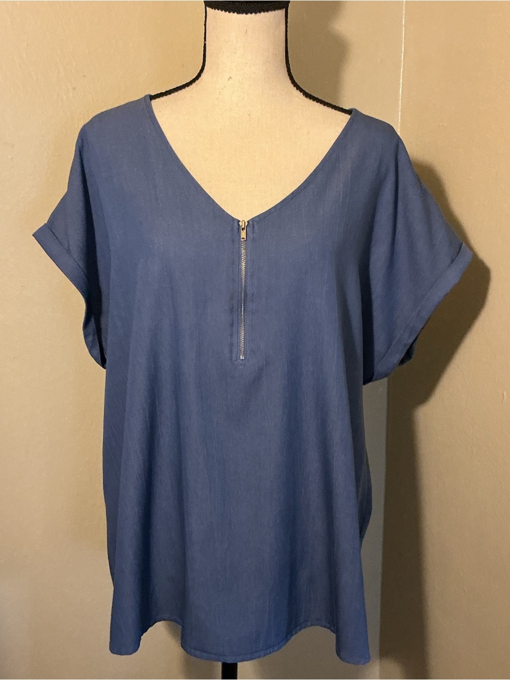 love J Blue V-Neck Short Sleeve Top with Front Zip Detail